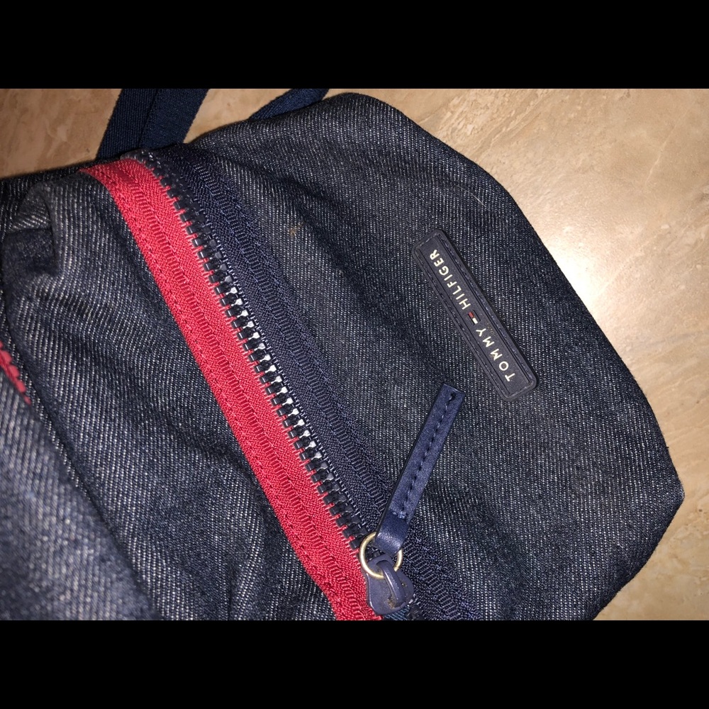 tommy backpack !